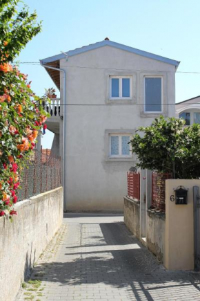 Отель Apartments with a parking space Zadar - 6205  Задар